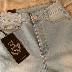 ⭐️ NWT Distressed “BOB” Fashion Nova Jeans